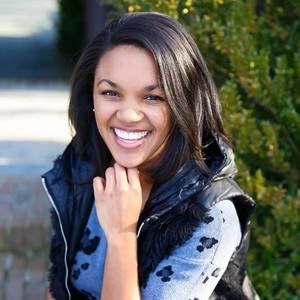 Meet your Posher, Briana